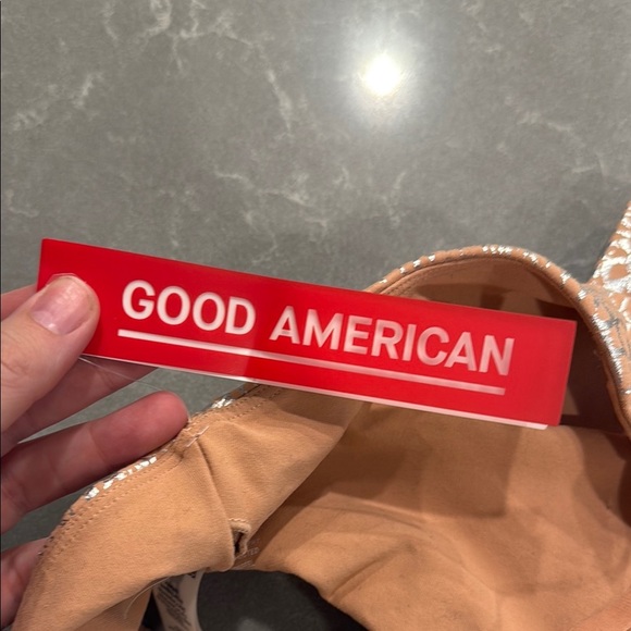 Good American Pink Brown and Silver Sports Bra with Racerback Size 7 or 4x - Picture 3 of 4